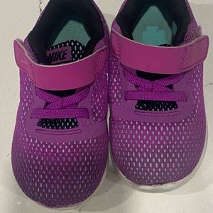 Nike shoes 7C